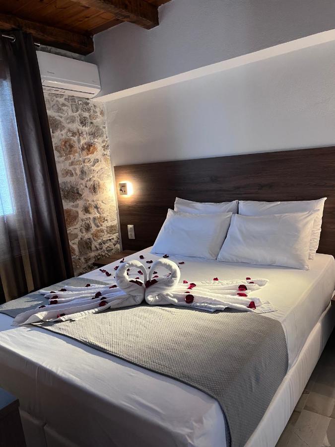 Double Bee Villa With Private Pool Agios Konstantinos  Экстерьер фото