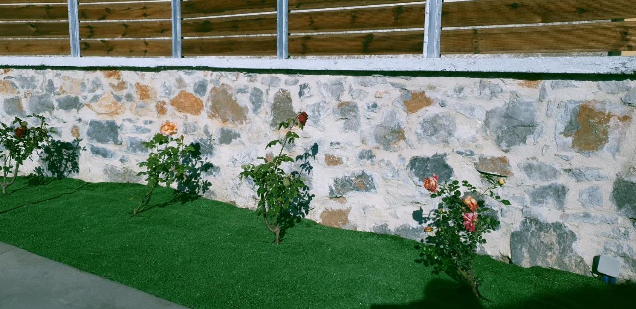 Double Bee Villa With Private Pool Agios Konstantinos  Экстерьер фото