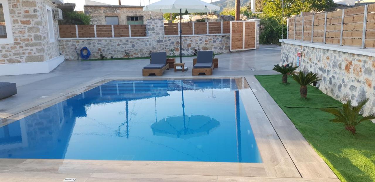 Double Bee Villa With Private Pool Agios Konstantinos  Экстерьер фото
